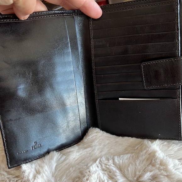 ‼️SOLD on instagram‼️Fendi card and passport holder - Picture 7 of 14